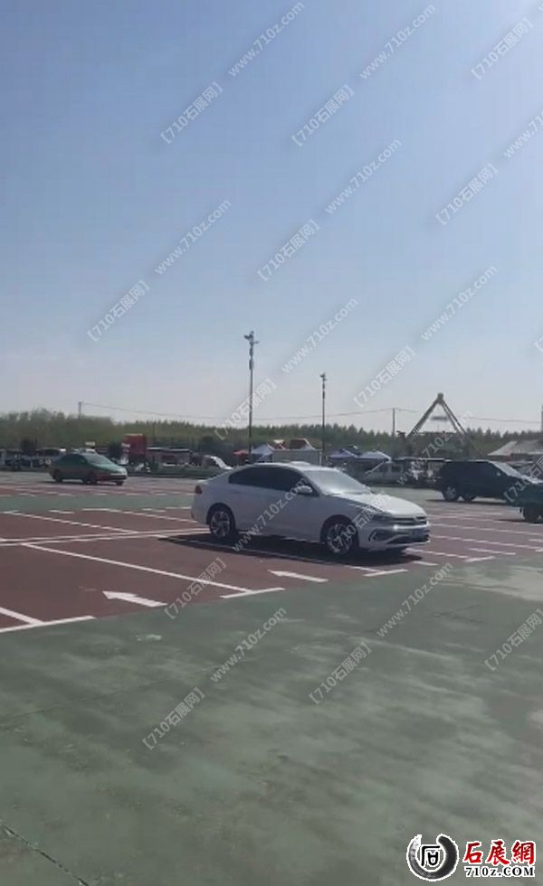 26bf5f4e-17fb-47bb-ae82-6a4dfb1a1c35.jpg